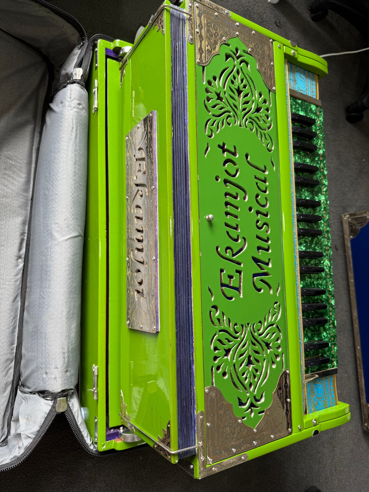 9 scale changer Harmonium Premium Quality