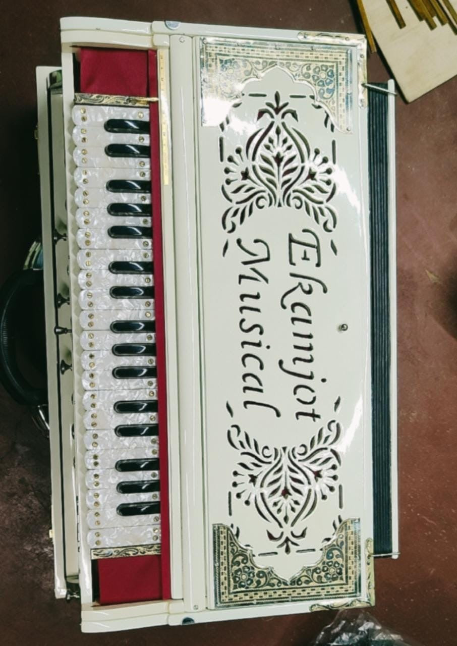 3 Line 9 Scale Paris Reed Harmonium
