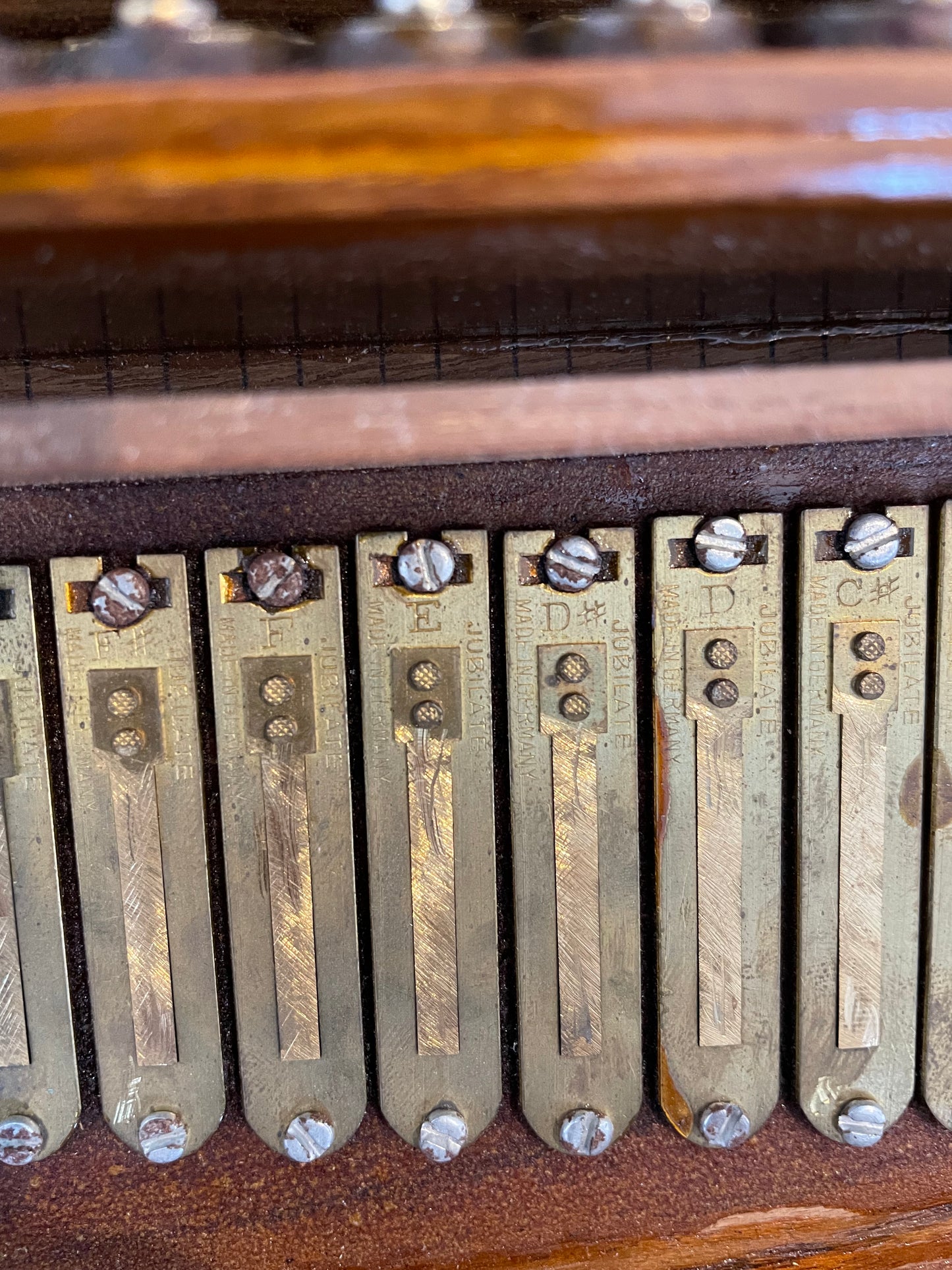 4 Line German Jubilate 13 scale changer