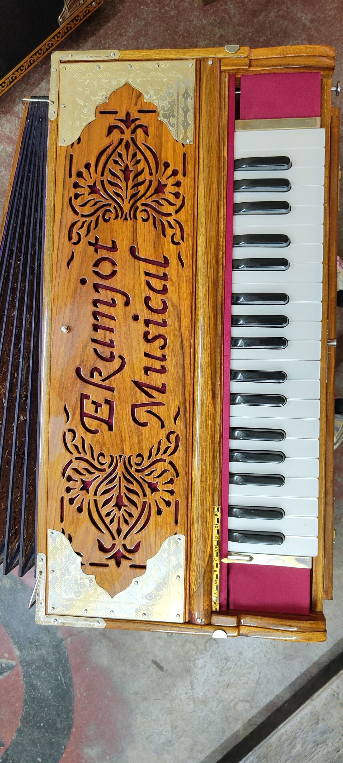 9 scale changer Harmonium Premium Quality